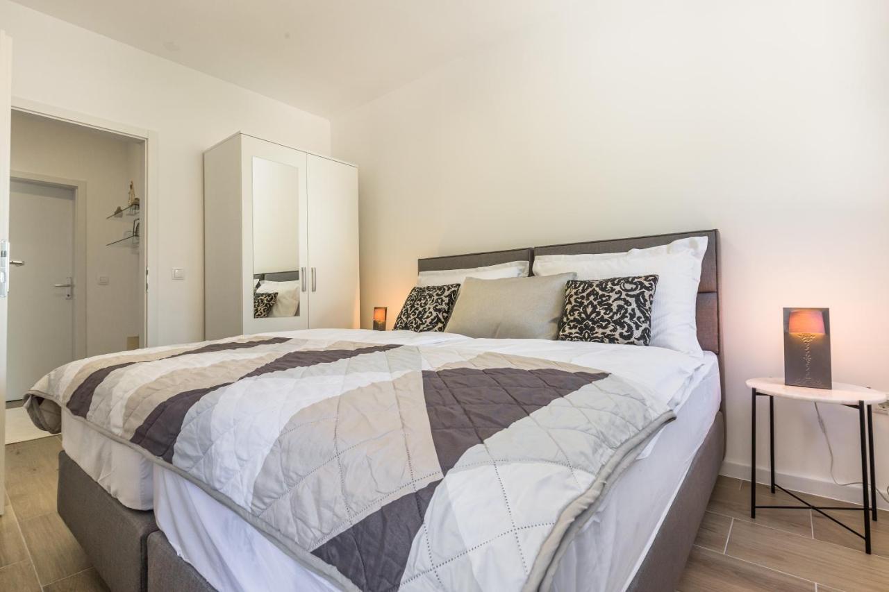 Luxury 2 Bedroom Apartment With Sea View Baška Voda エクステリア 写真
