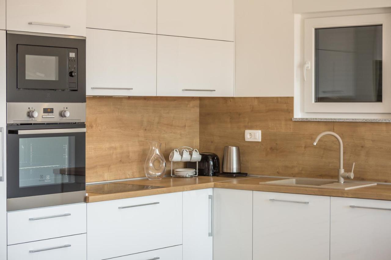 Luxury 2 Bedroom Apartment With Sea View Baška Voda エクステリア 写真