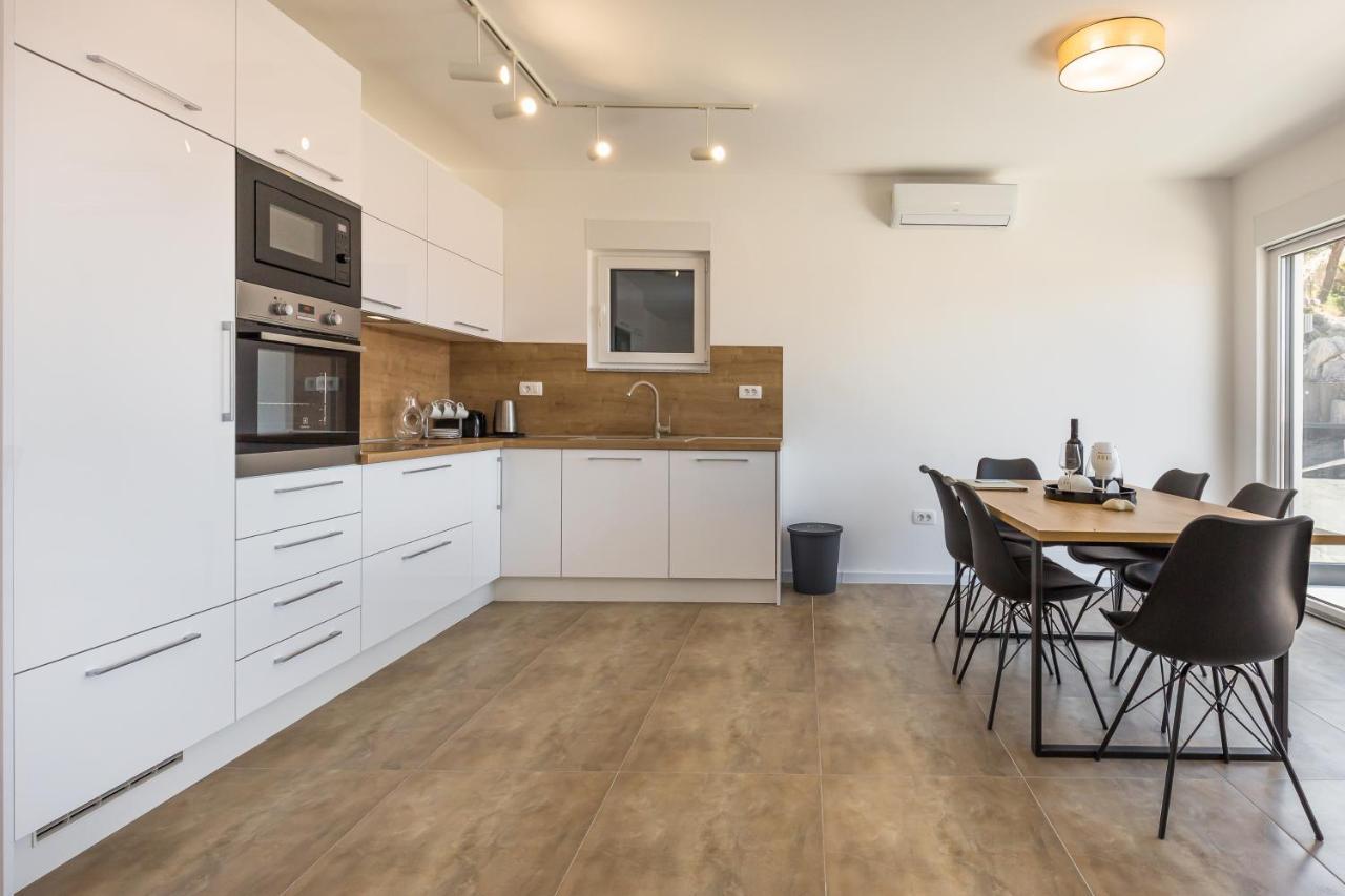Luxury 2 Bedroom Apartment With Sea View Baška Voda エクステリア 写真