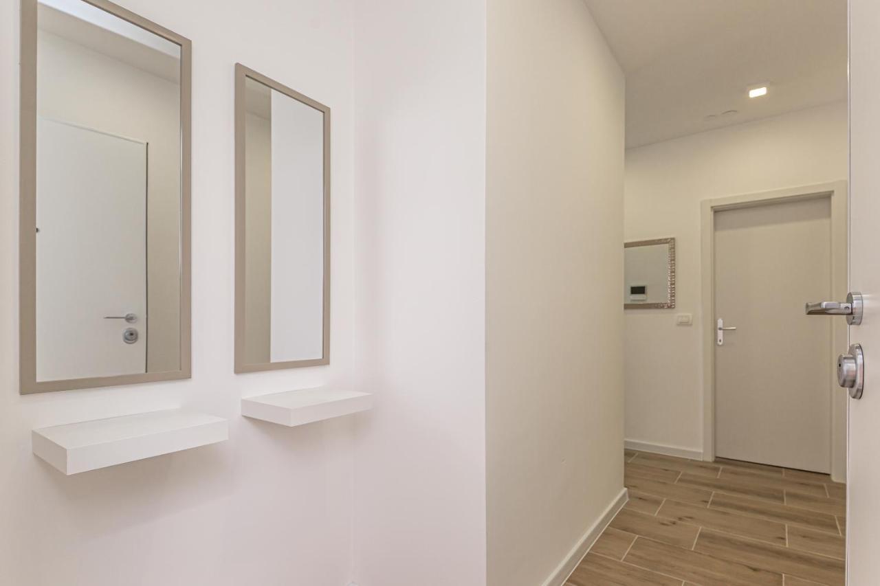 Luxury 2 Bedroom Apartment With Sea View Baška Voda エクステリア 写真