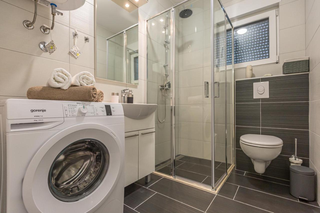 Luxury 2 Bedroom Apartment With Sea View Baška Voda エクステリア 写真