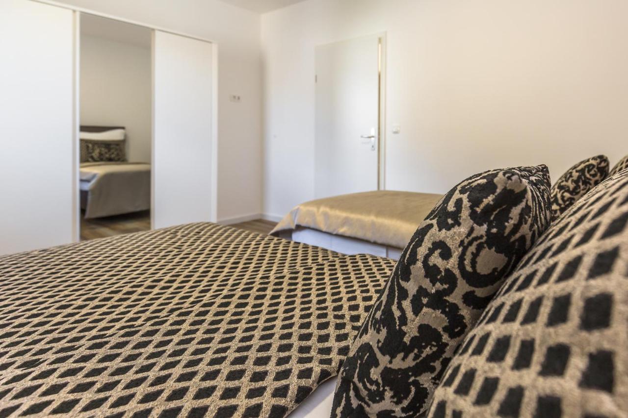 Luxury 2 Bedroom Apartment With Sea View Baška Voda エクステリア 写真